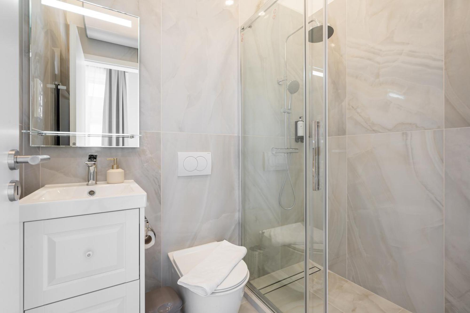 W30 - Wesselenyi Charming Apartment - Best Location By Bqa Budapest Eksteriør billede
