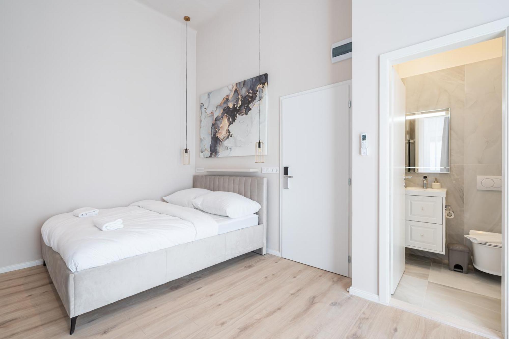 W30 - Wesselenyi Charming Apartment - Best Location By Bqa Budapest Eksteriør billede
